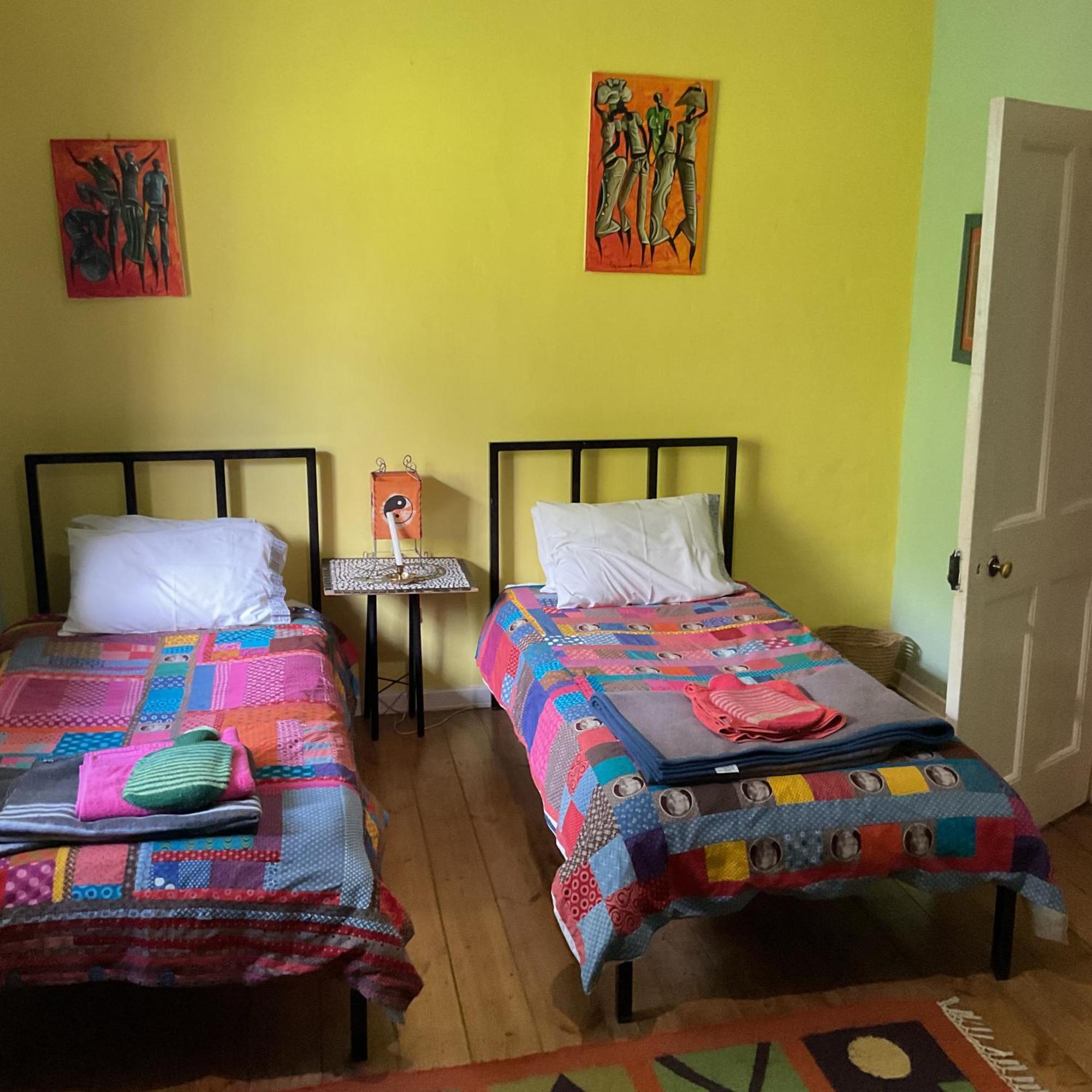 بيت شباب Karma Backpackers Kestell المظهر الخارجي الصورة